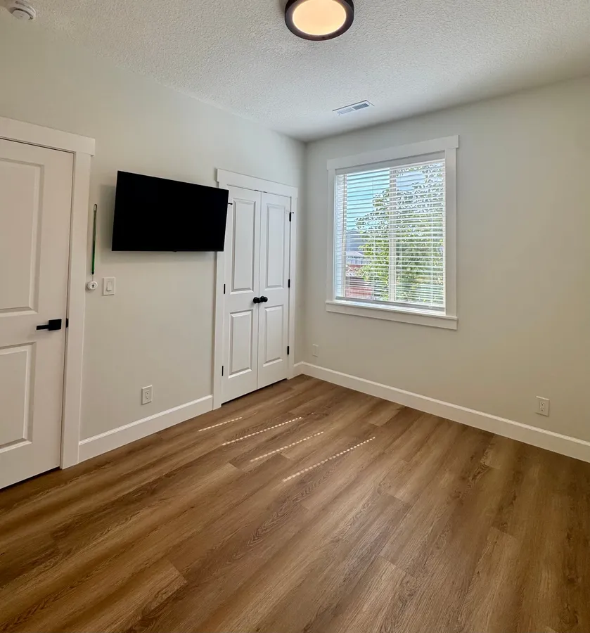Evergreen Room — Private room