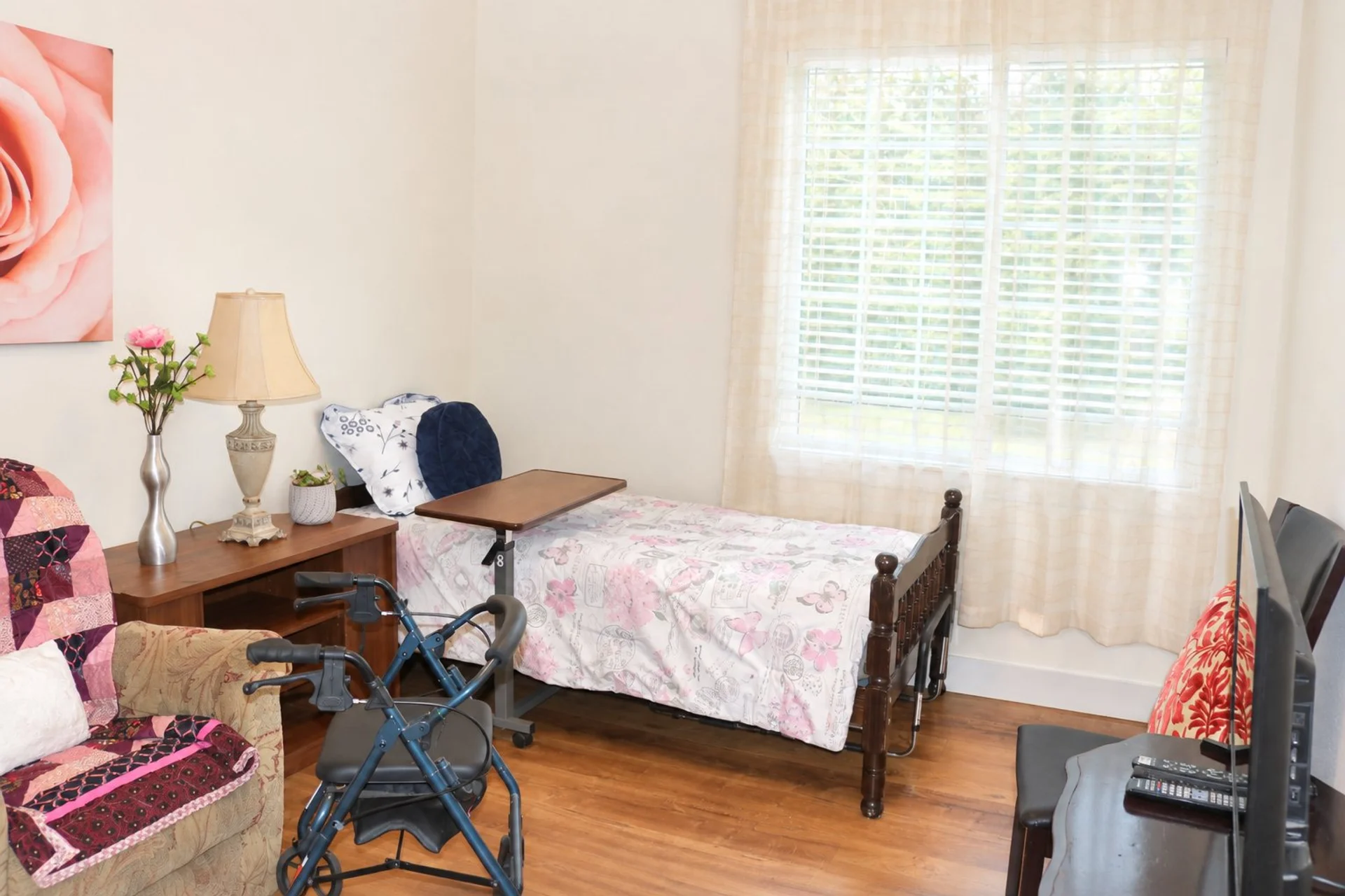 LoraBella Care Home - Home photo