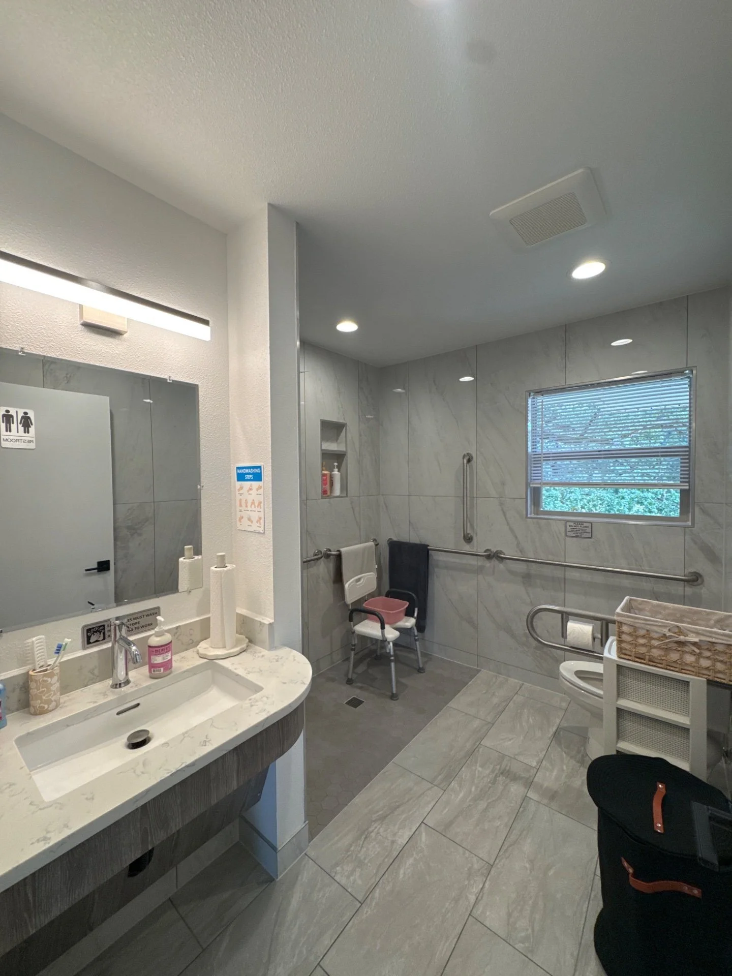 Caring Hearts Senior living - Home photo
