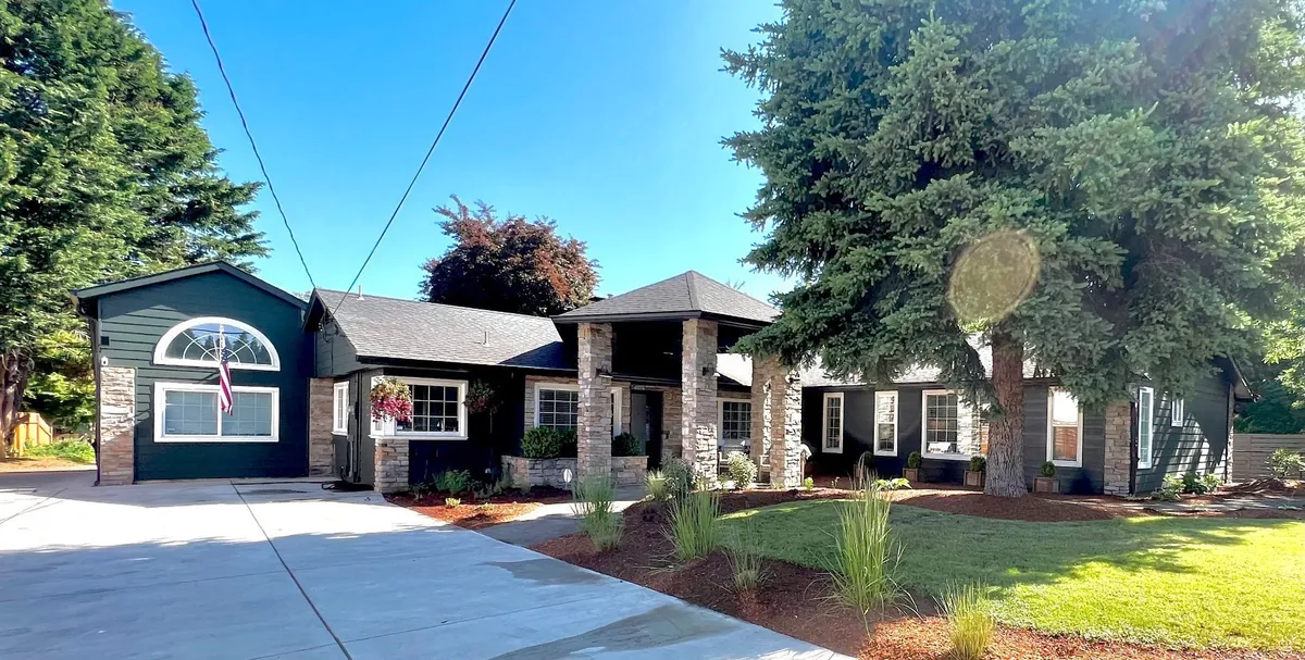 Glendoveer Senior Living