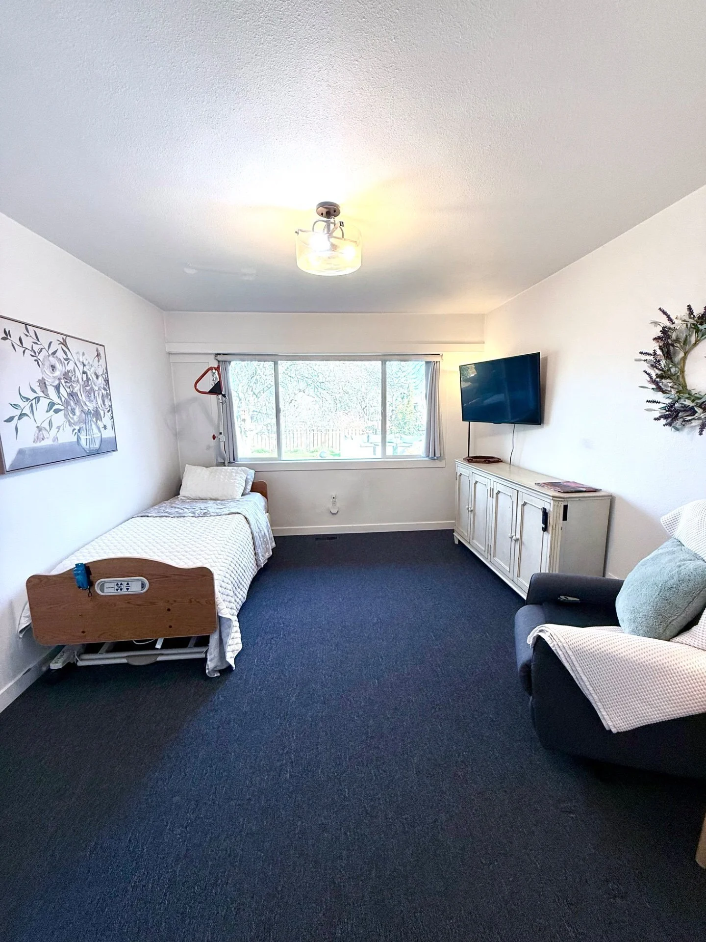 Glendoveer Senior Living - Home photo