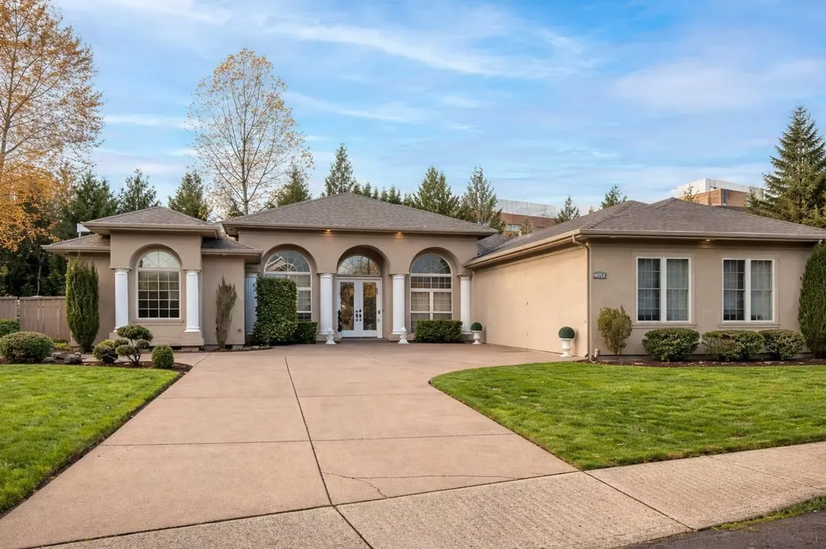 Eagle Creek Senior Living LLC