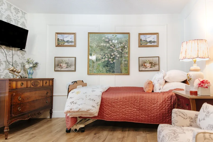 Sunflower Meadow — Private room