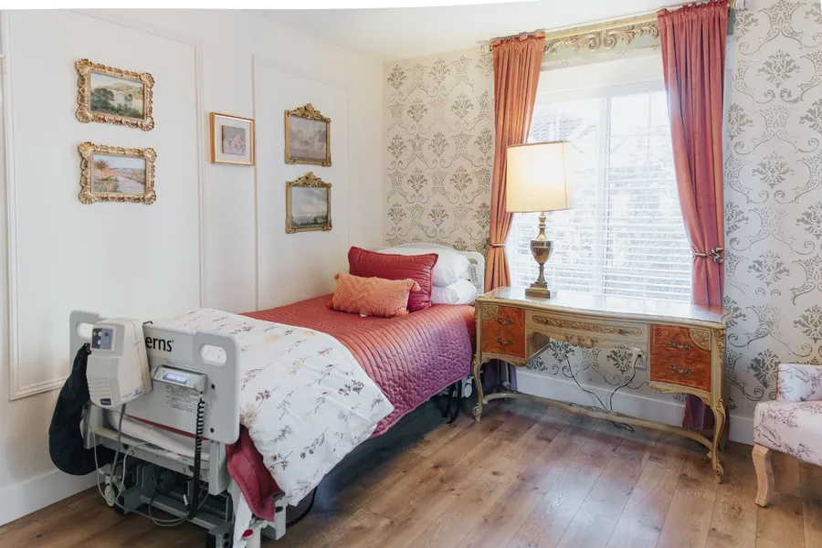 Lily Lane — Private room