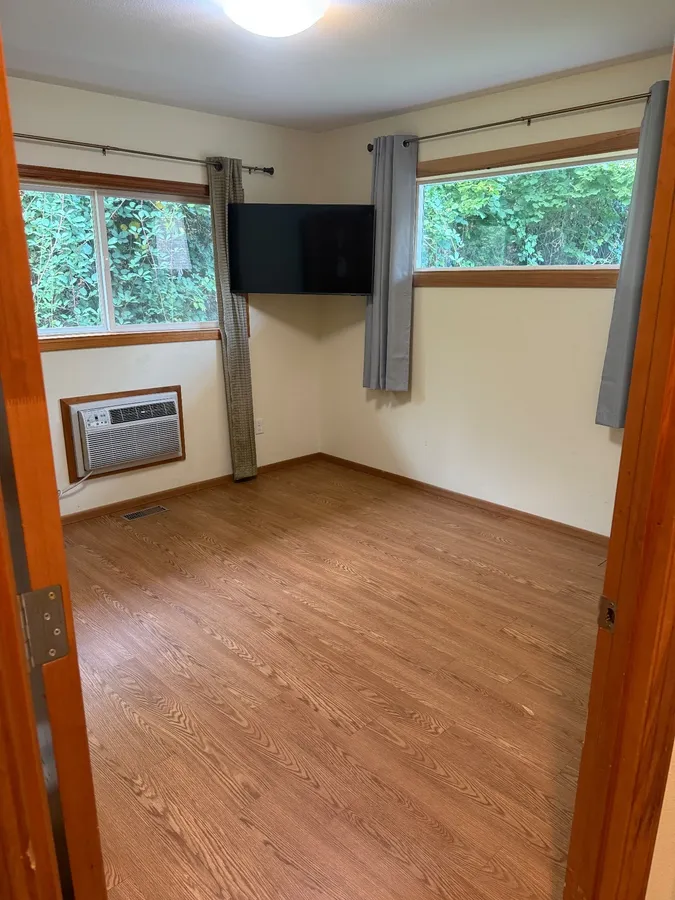 Room 6 — Private