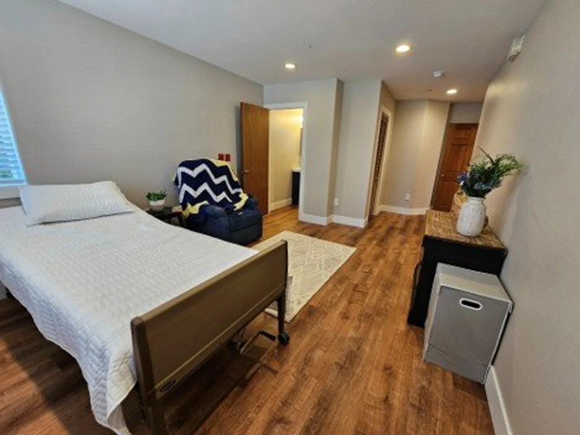 8th Court Adult Care Home LLC - Home photo